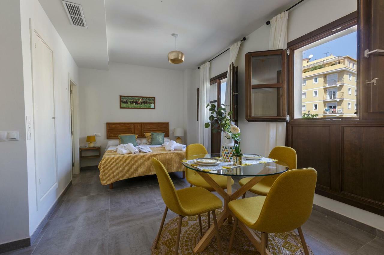 Apartamentos El Marques 马拉加 外观 照片