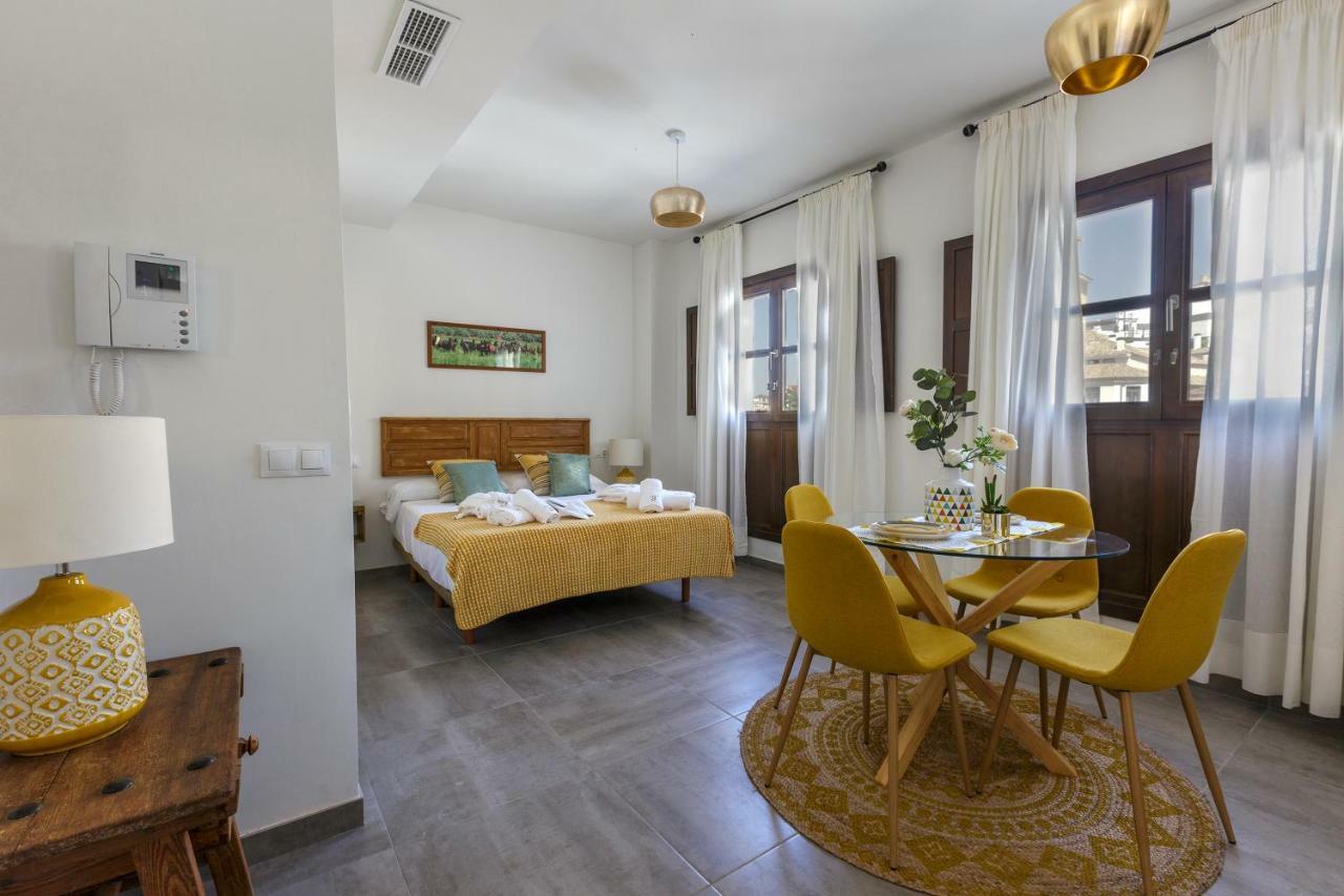 Apartamentos El Marques 马拉加 外观 照片