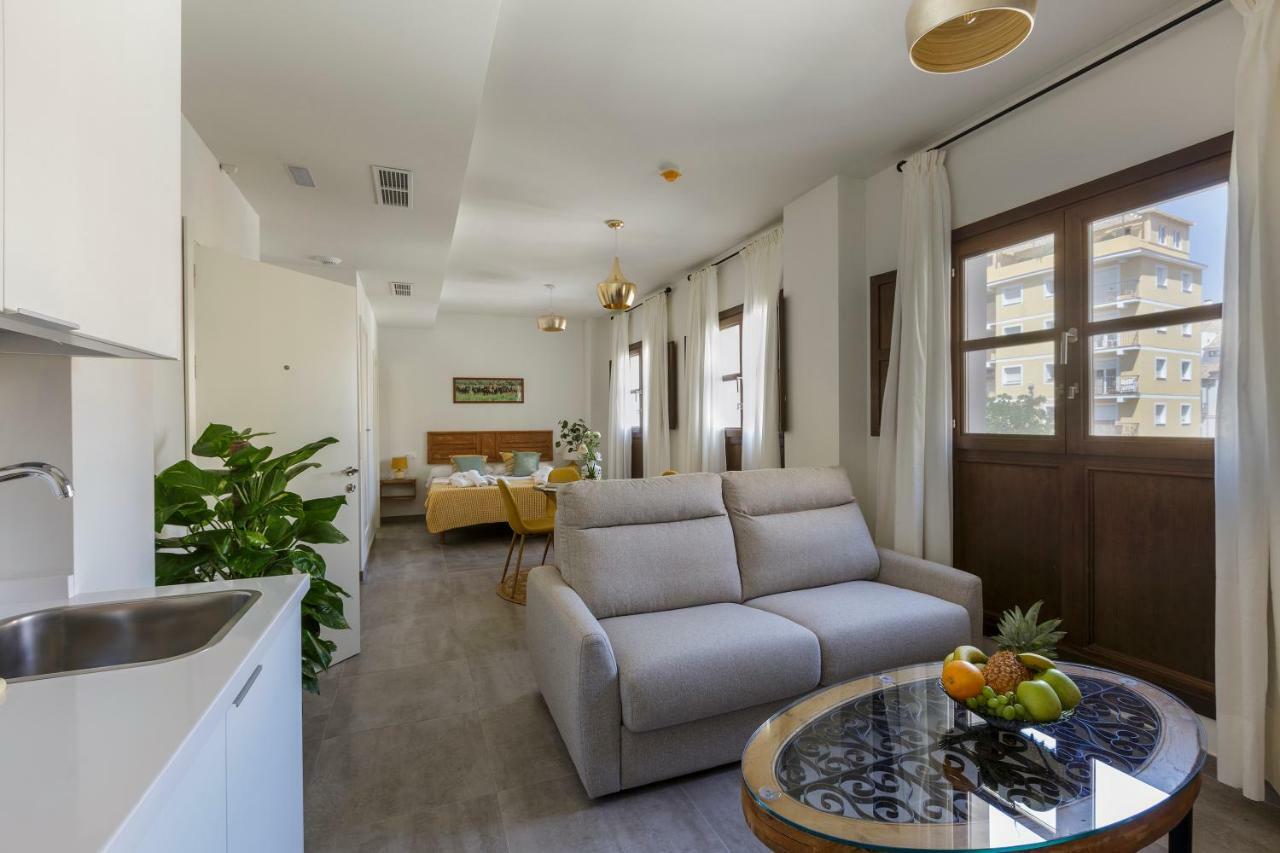 Apartamentos El Marques 马拉加 外观 照片
